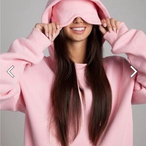 COMFRT Airplane Mode Travel Hoodie/Jogger set